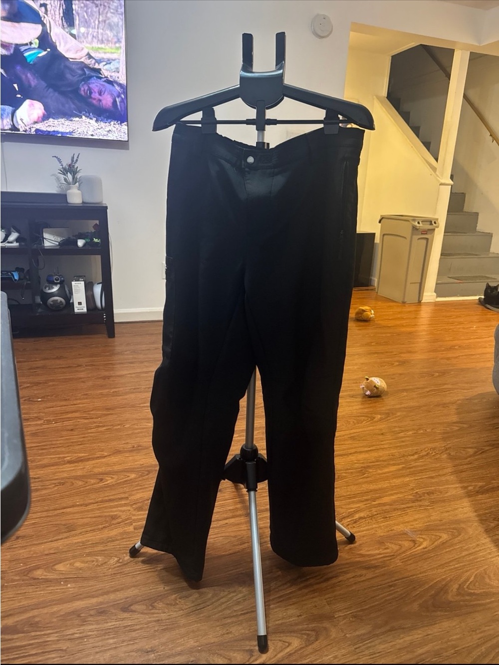 Women’s Thermal Lined Black Straight-Leg Cargo Pants